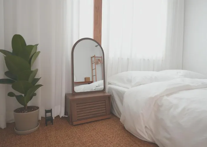 Maru 3br Line 2 Near Gangnam Kspo Dome And Lotte World Tower Seoul