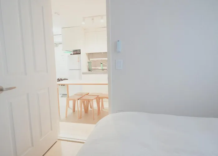 Apartment Maru 3br Line 2 Near Gangnam Kspo Dome And Lotte World Tower *