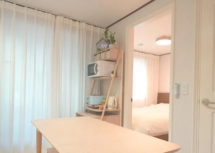 Maru 3br Line 2 Near Gangnam Kspo Dome And Lotte World Tower Apartment Seoul