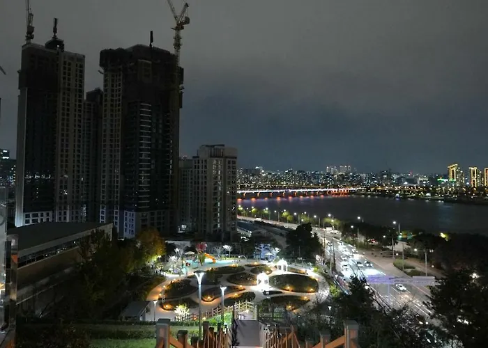 Maru 3br Line 2 Near Gangnam Kspo Dome And Lotte World Tower Apartment *